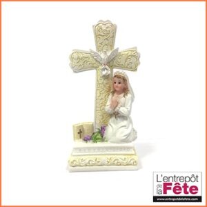 Sujet communion fille croix