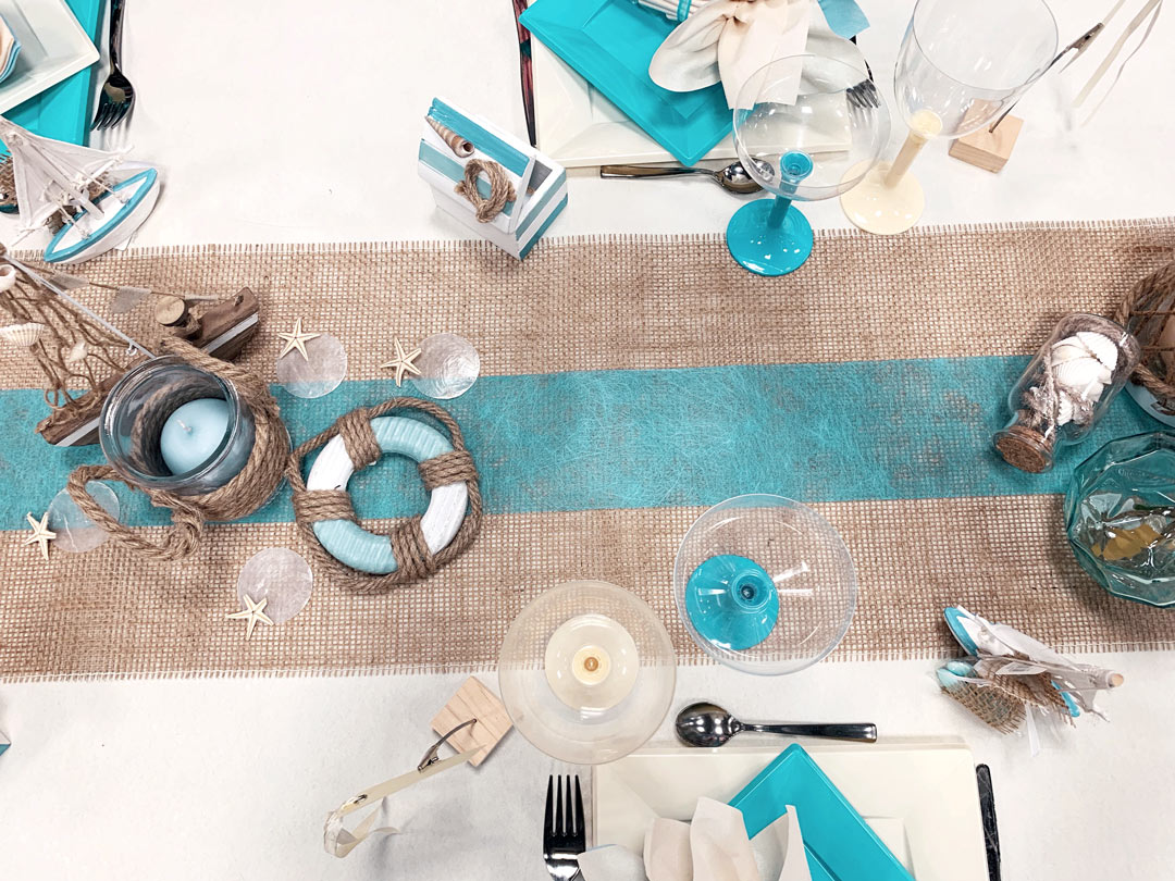 Une Table Sur Un Theme Marin Avec Des Accents Turquoises L Entrepot De La Fete Une Table Sur Un Theme Marin Avec Des Accents Turquoises L Entrepot De La Fete