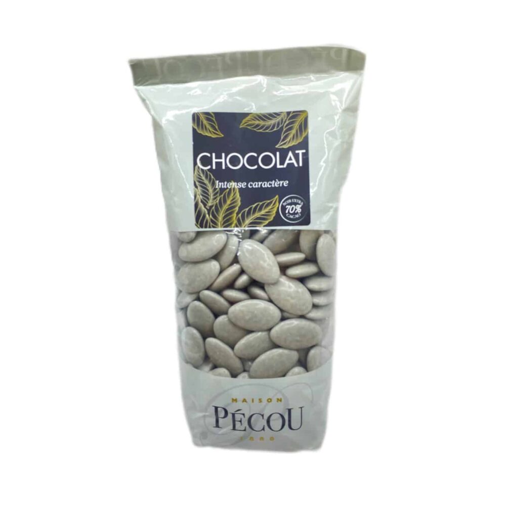 L'image représente un sachet de dragées chocolat Pécou gris. de 500 g