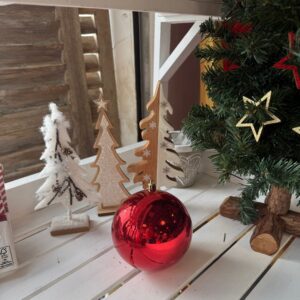 Vingt boules de Noël de 8 cm en lot, parfaites pour le remplissage et la densité du sapin.